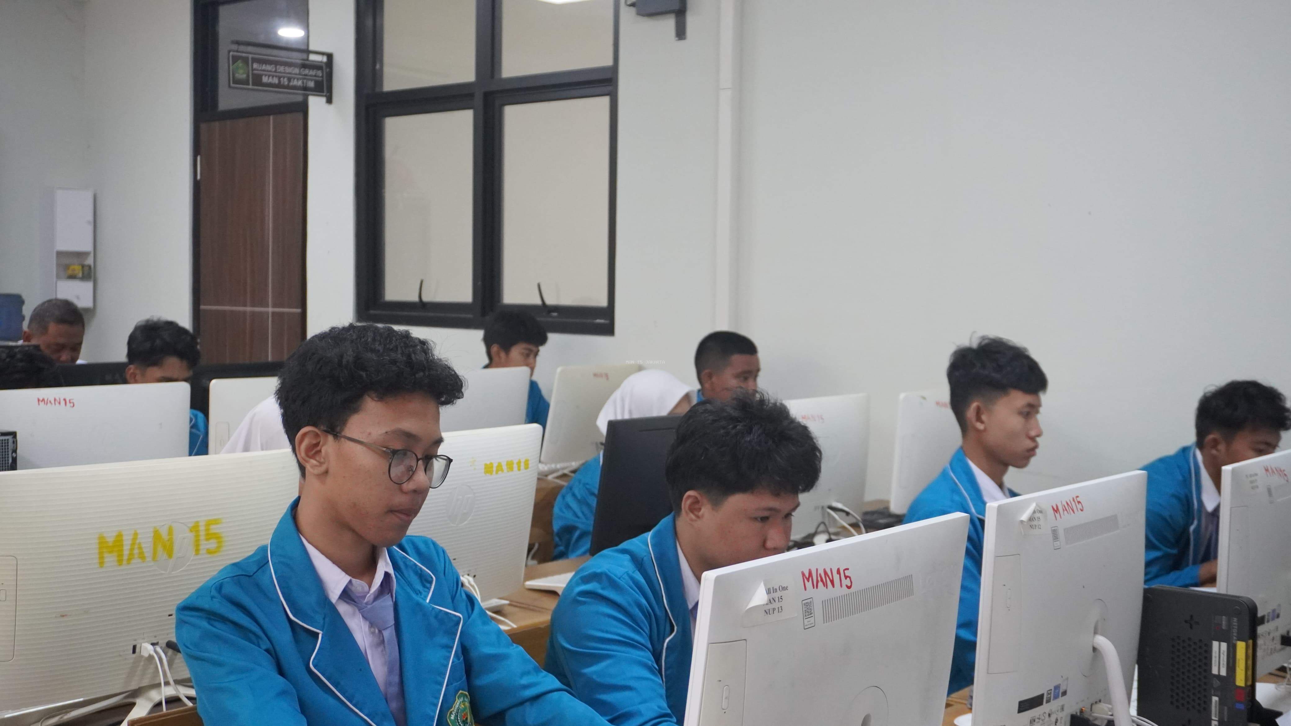 MAN 15 Jakarta Laksanakan ANBK 2025 dengan Lancar dan Tertib